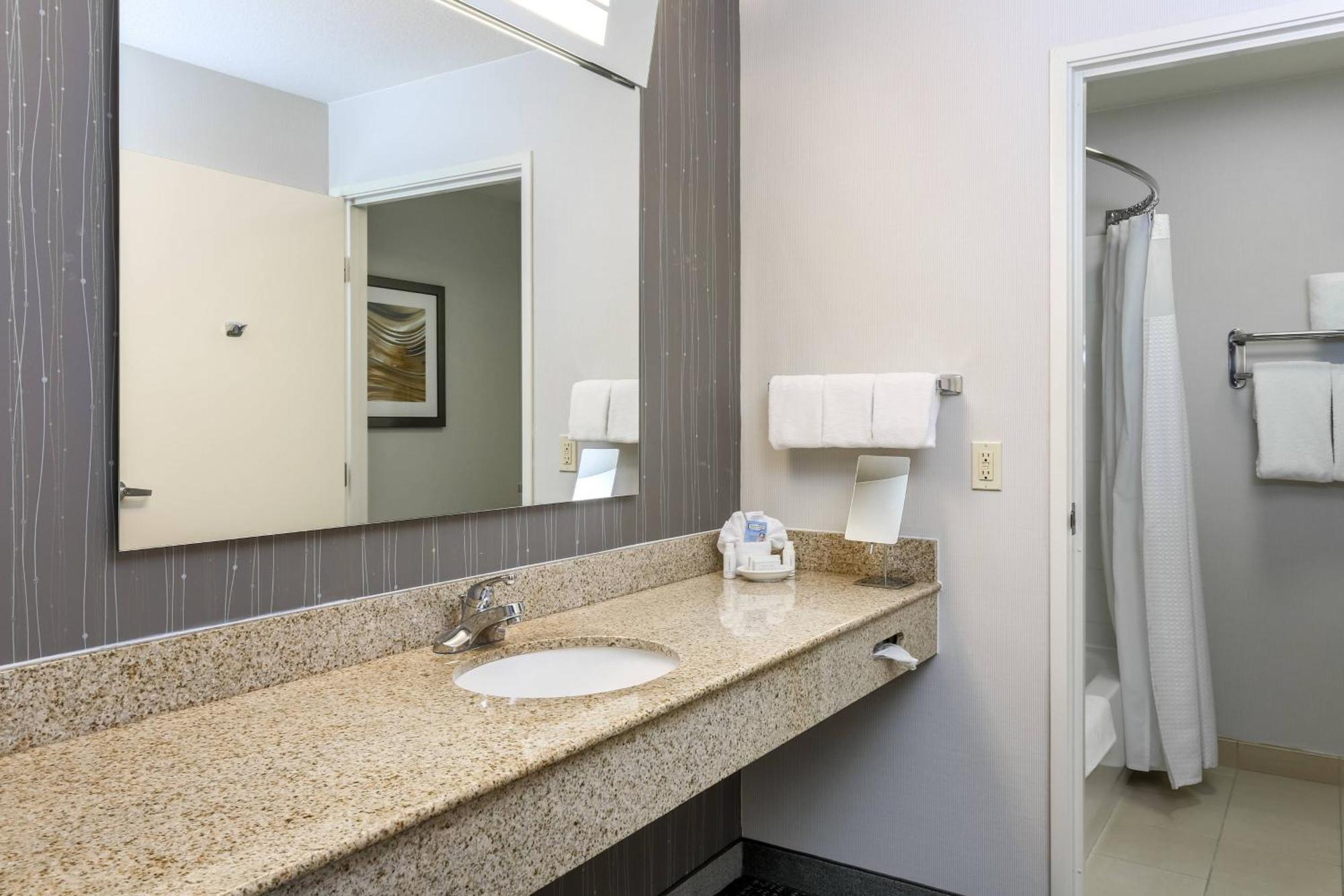 Courtyard By Marriott Roseville Galleria Mall/Creekside Ridge Drive Luaran gambar